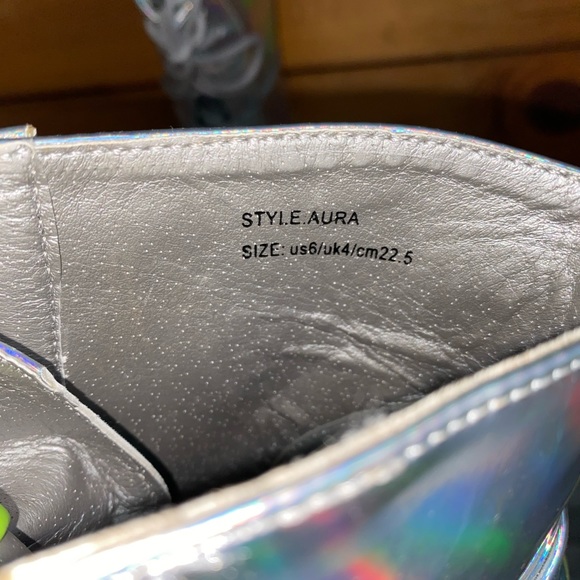 YRU Aura Booties - Picture 3 of 4